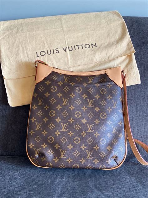 Louis Vuitton cross body grail